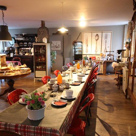 Moulin De La Beraudaie Bed & Breakfast Bohal Bagian luar foto