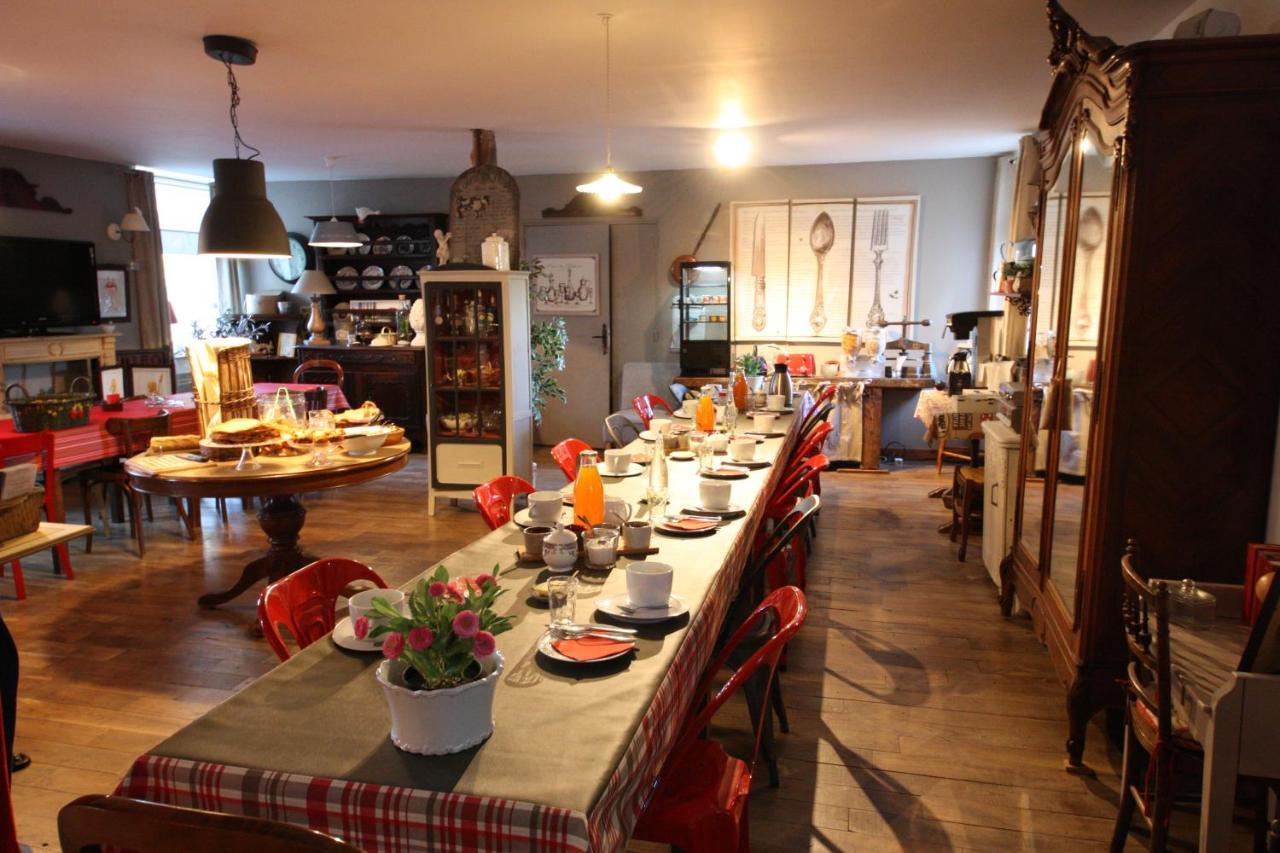 Moulin De La Beraudaie Bed & Breakfast Bohal Bagian luar foto