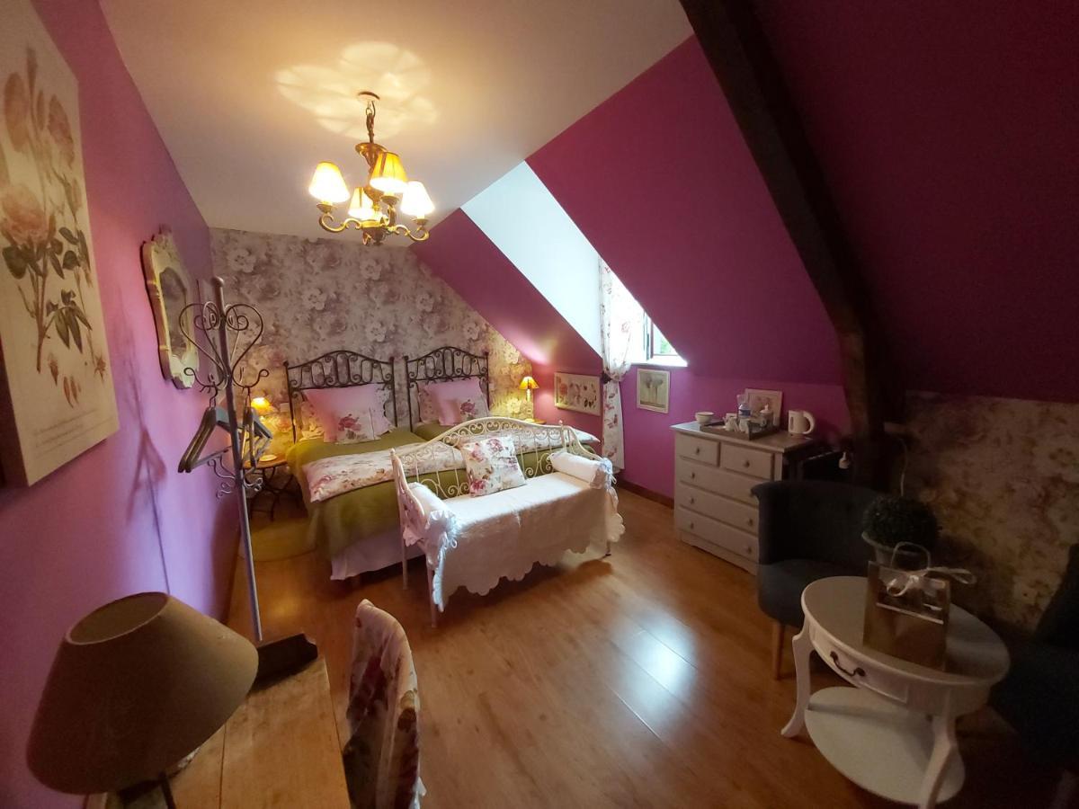 Moulin De La Beraudaie Bed & Breakfast Bohal Bagian luar foto