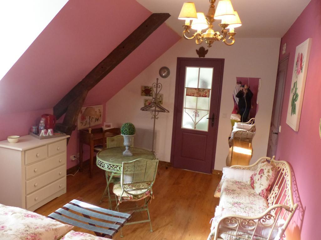 Moulin De La Beraudaie Bed & Breakfast Bohal Bagian luar foto