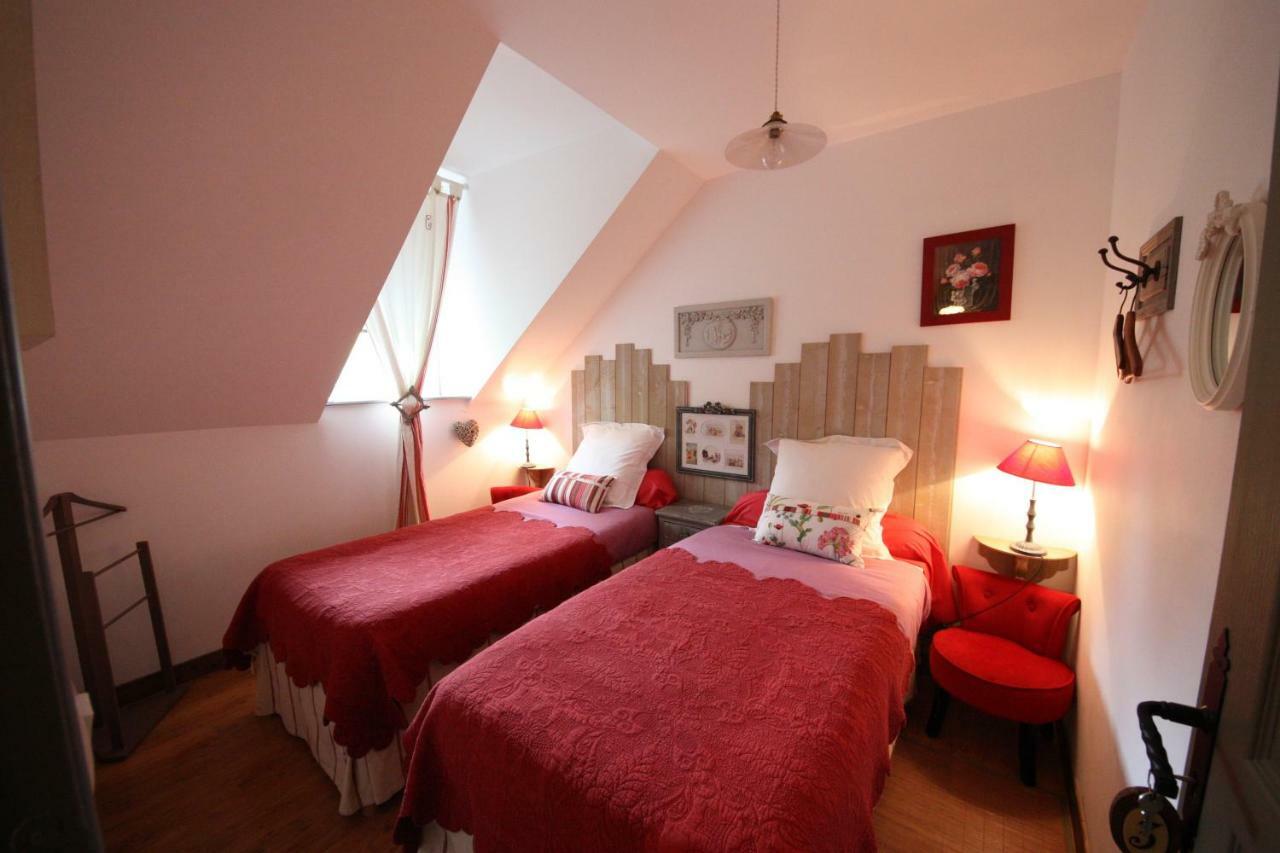 Moulin De La Beraudaie Bed & Breakfast Bohal Bagian luar foto